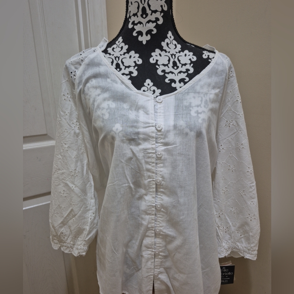 White Eyelet Button-Up Blouse Cotton ,new